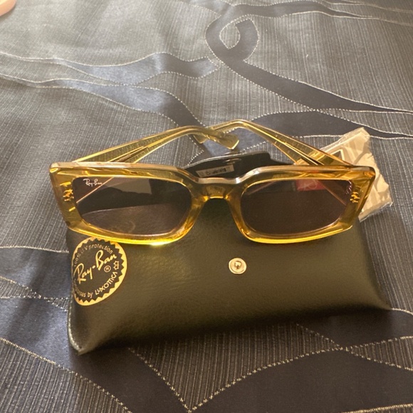 Ray Ban - Picture 4 of 5